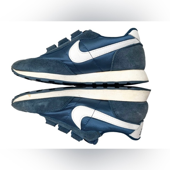 Vintage 1980s Nike Classic Sneakers Velcro Strap Blue Nylon Suede Swoosh M 7 W 9 main image 8